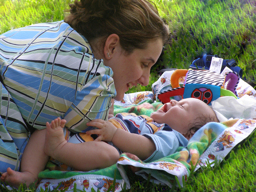 Paid family leave programs are linked to improved health outcomes for children and families. Credit: manuere/Morguefile